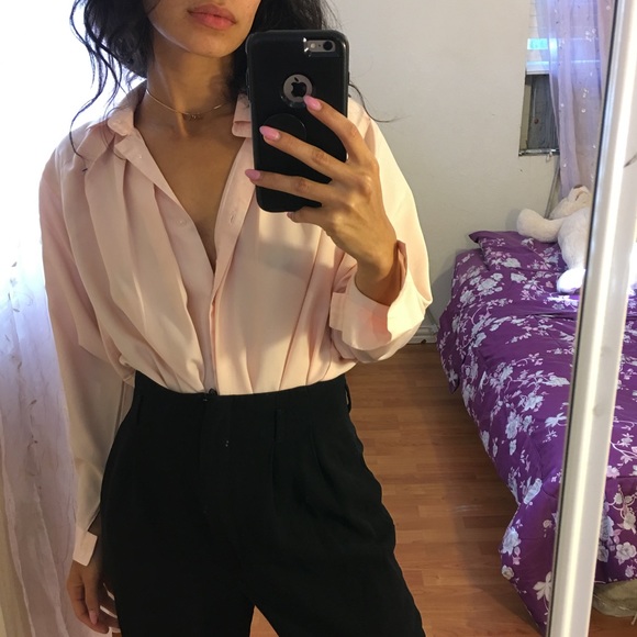 Vintage Tops - vintage pale pink peter pan collar button up